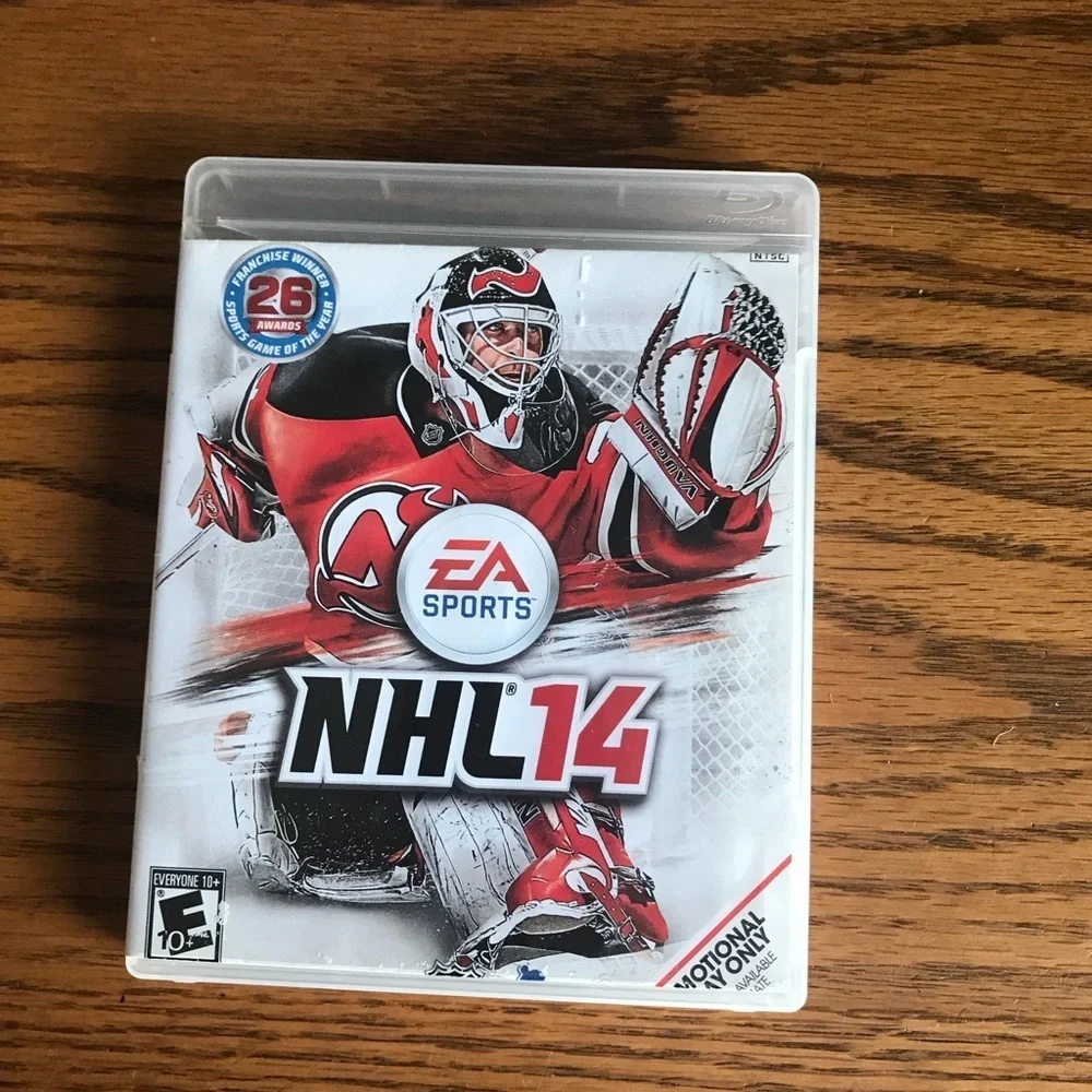 EA Sports NHL14 Blu-ray Game